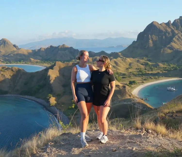 Padar Island | Sewa Mobil Alphard Labuan Bajo