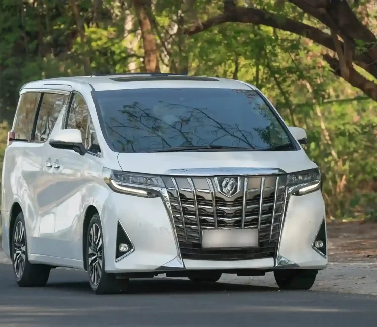 Sewa Mobil Alphard Labuan Bajo